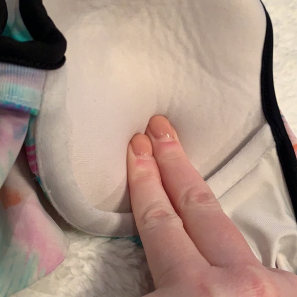 **Rare Find**Pink by Victoria Secret bikini set - Picture 8 of 15